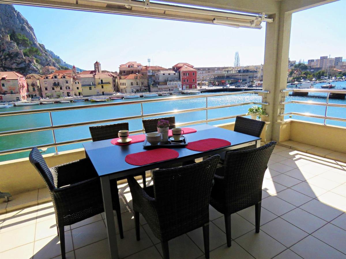 Mitra Zonata Pink Daire Omiš Dış mekan fotoğraf